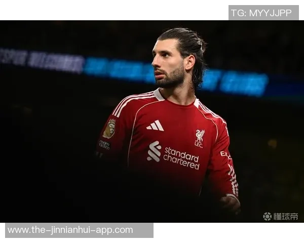 匈牙利队长索博赛后沉默无言感慨足球的不公与梦碎之痛